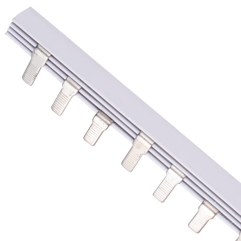 C45汇流排空气开关接线指南 从1P到4P的连接与应用